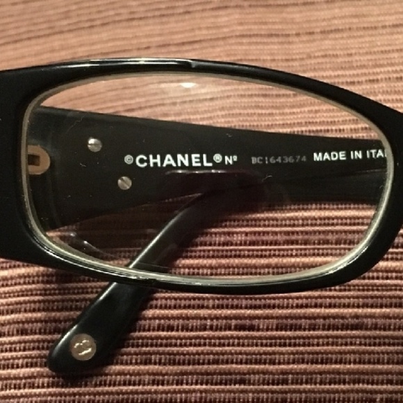 CHANEL EYEGLASSES - Picture 4 of 6